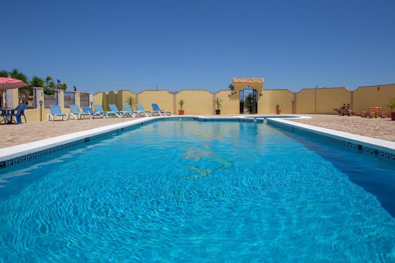 Casa Ana - Delightful Semi-detached With Large Swimming Pool, Tennis Court And Huge Gardens Plus Free Wifi Villa *